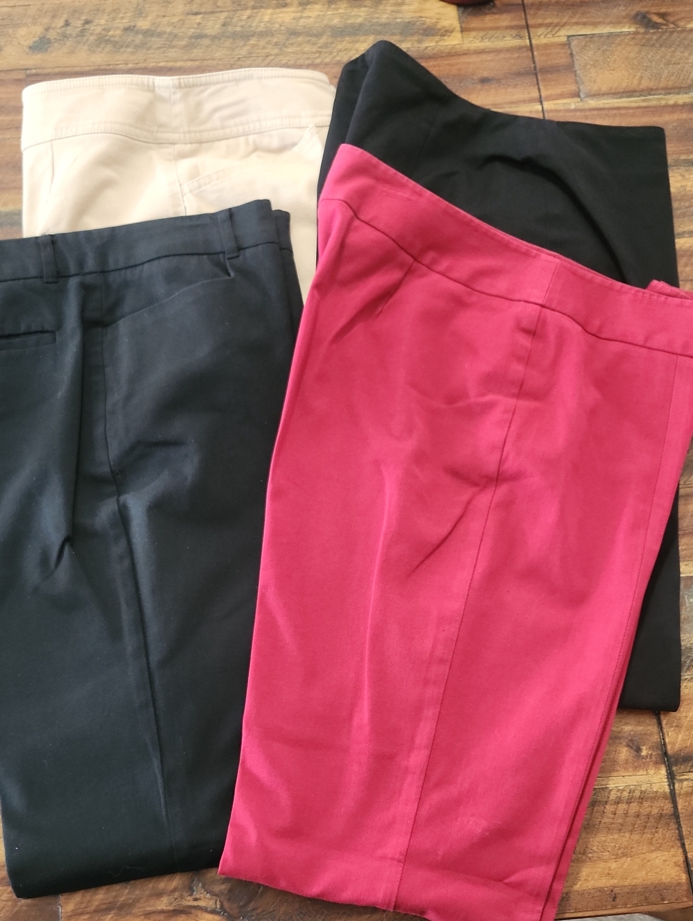 4  womens pants lot size 6